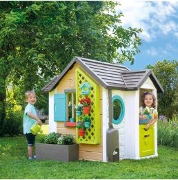 Drevený záhradný domček pre deti